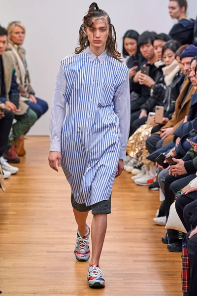Look 19